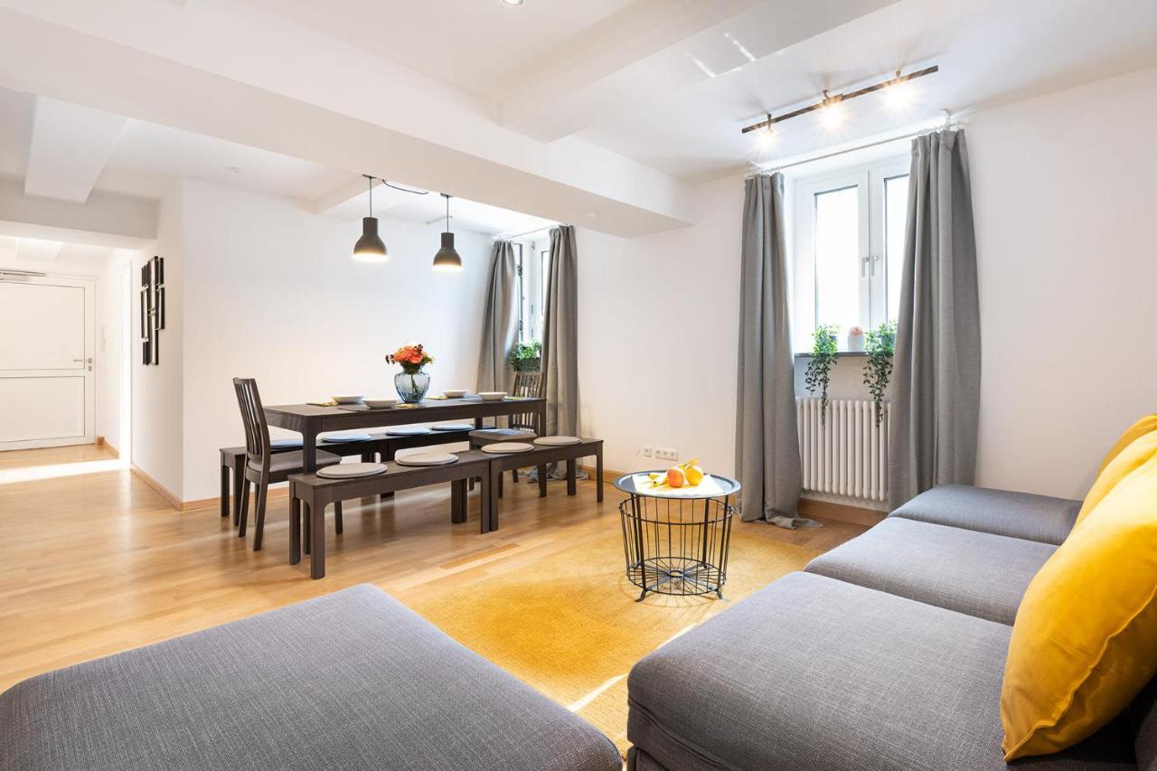 Marienplatz Apartment 2 Bedrooms Living Room Kitchen Munchen Bagian luar foto